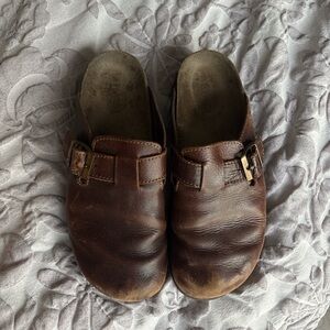 Women’s Distressed Brown Open-Back Clogs w/ Buckle